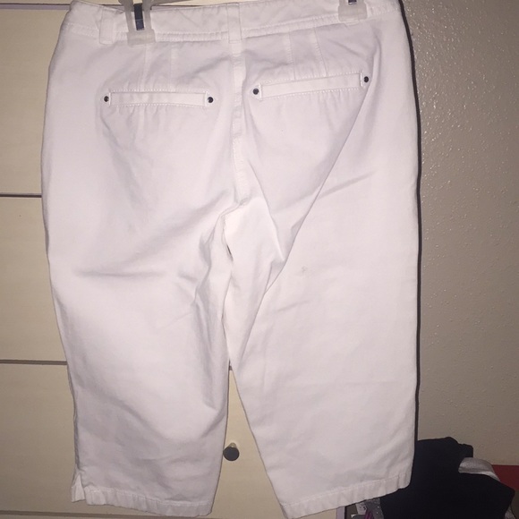 White Capris - Picture 2 of 2